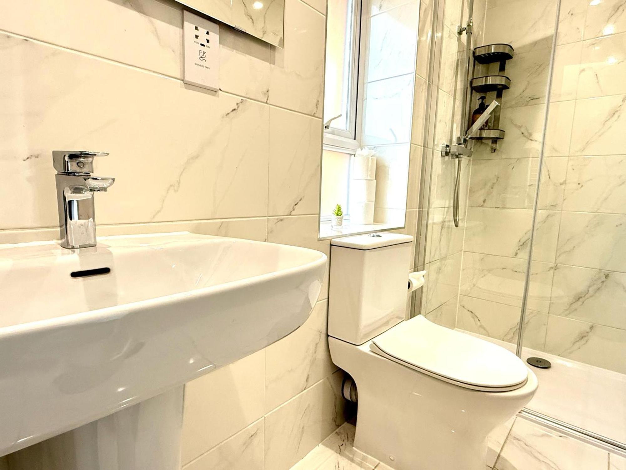 Panorama House, Luxury 2-Bedroom Apartment 2 Kidlington Exterior photo